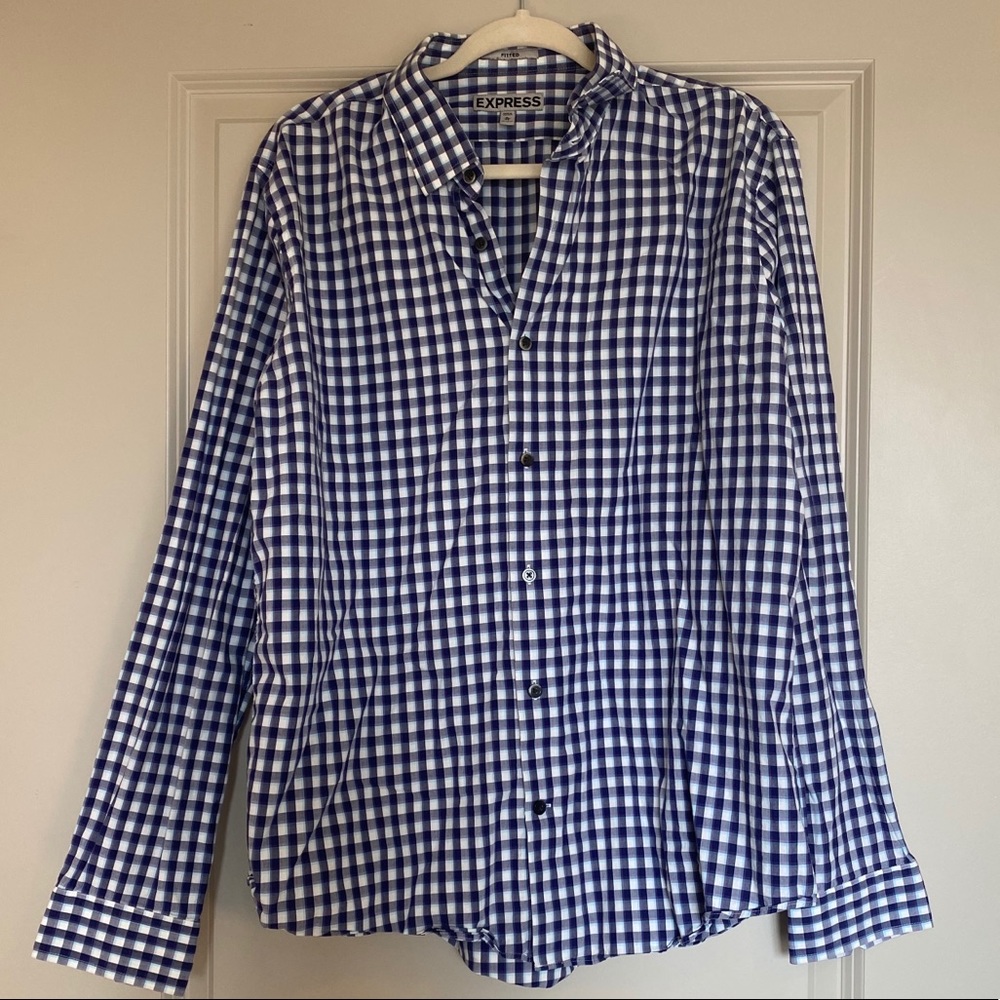 ✨MOVING SALE✨ Purple button down